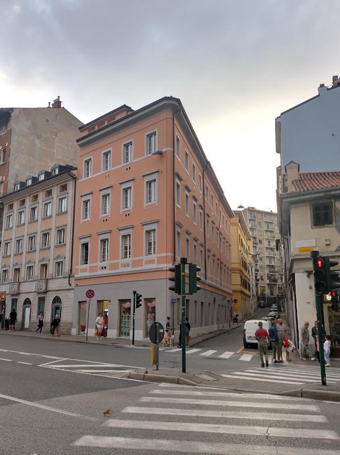 La Bella Olivia Apartment Триест Екстериор снимка